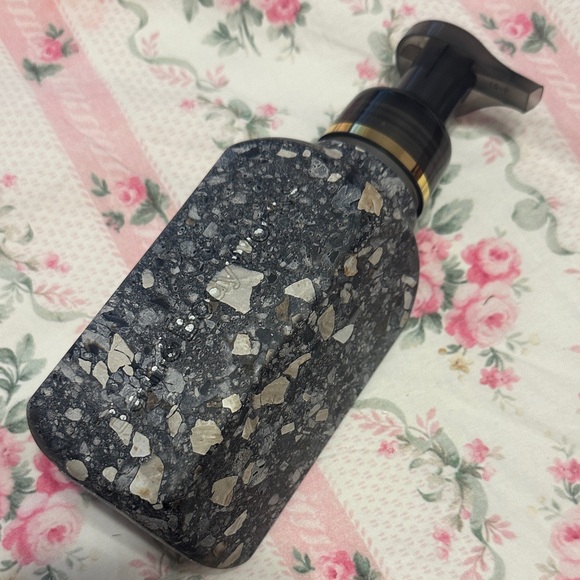 Bath & Body works  Dispenser - Picture 2 of 3